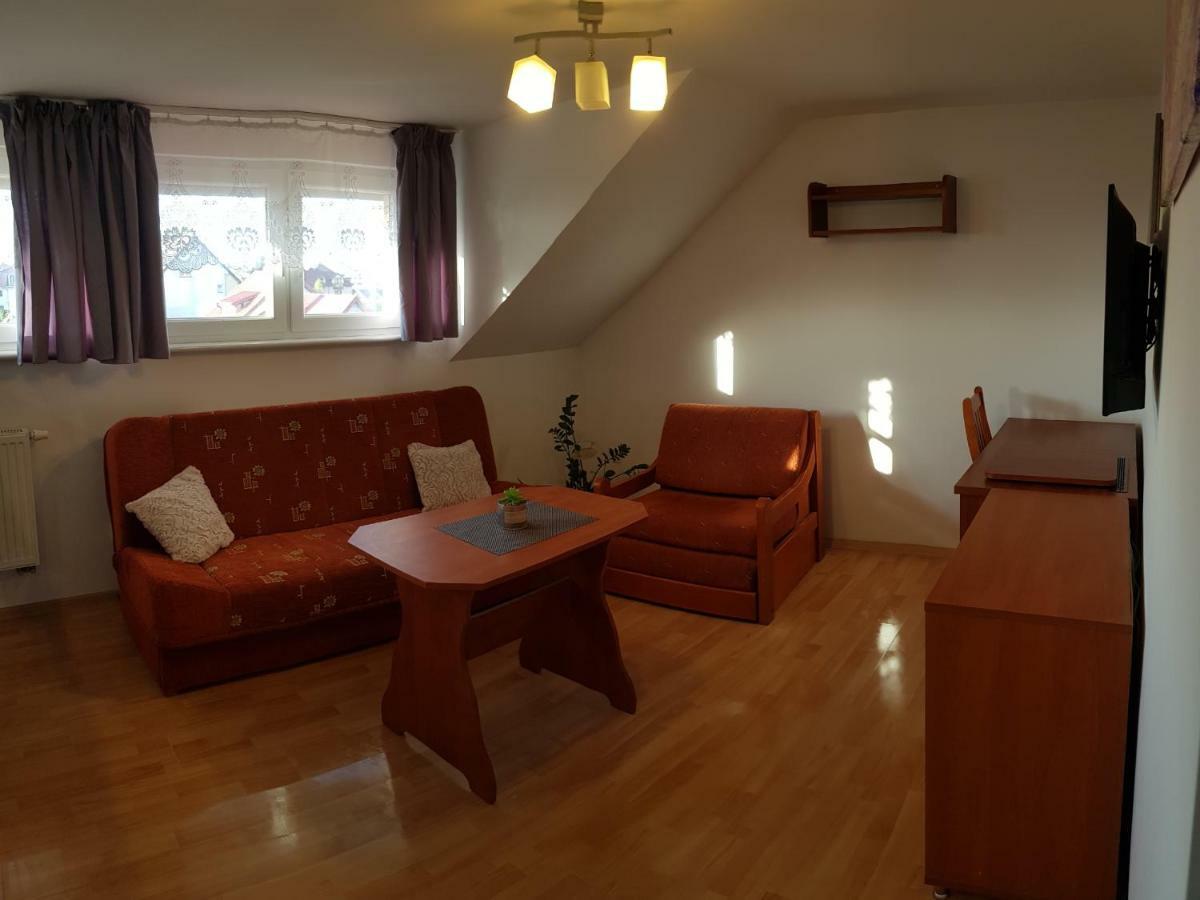 Pokoje Goscinne U Laury Rewal Room photo